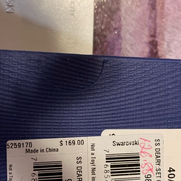 Swarovski Gold Necklace with Crystal Accents - Picture 5 of 7